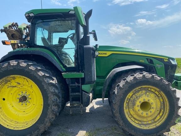 Image of John Deere 8R 250 equipment image 1
