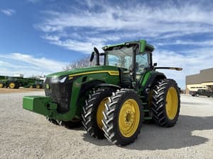 2024 John Deere 8R 250 Image