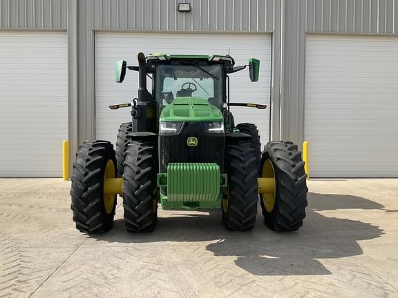 Image of John Deere 8R 250 equipment image 4