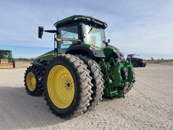 Image of John Deere 8R 250 equipment image 2