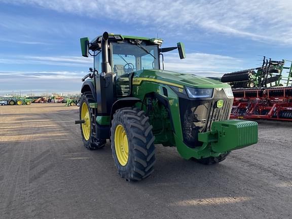 Image of John Deere 8R 250 equipment image 1