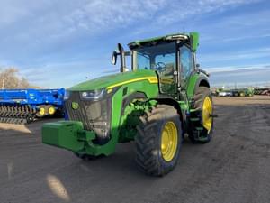2024 John Deere 8R 250 Image
