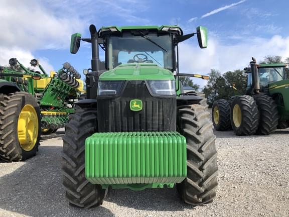 Image of John Deere 8R 250 equipment image 3