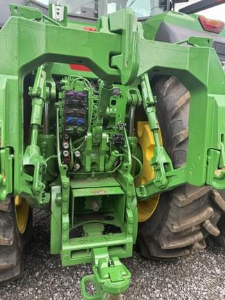 Image of John Deere 8R 250 equipment image 4