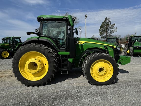 Image of John Deere 8R 250 equipment image 1