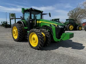 2024 John Deere 8R 250 Image