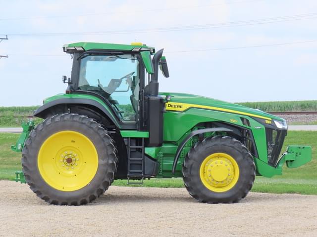 Image of John Deere 8R 250 equipment image 4
