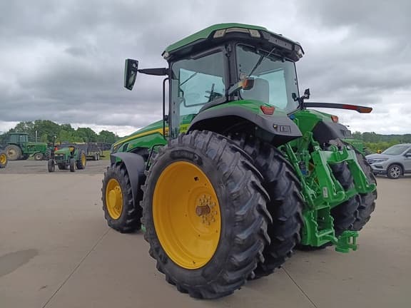 Image of John Deere 8R 250 equipment image 4