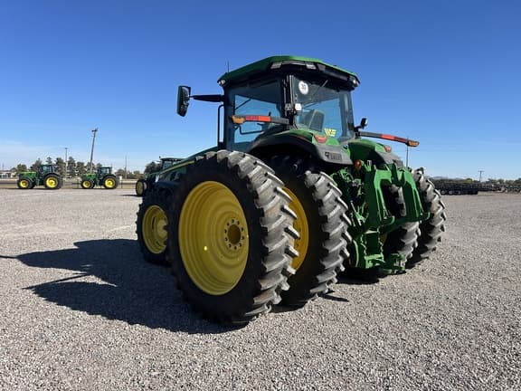 Image of John Deere 8R 250 equipment image 2