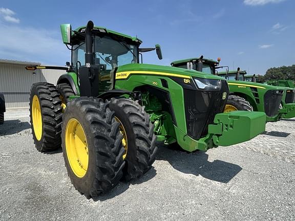 Image of John Deere 8R 250 Primary image