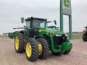 2024 John Deere 8R 250 Image