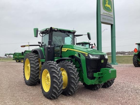 Image of John Deere 8R 250 equipment image 1