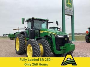 2024 John Deere 8R 250 Image