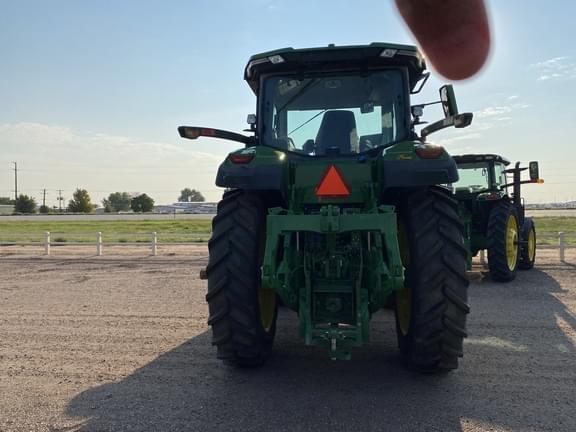Image of John Deere 8R 250 equipment image 4