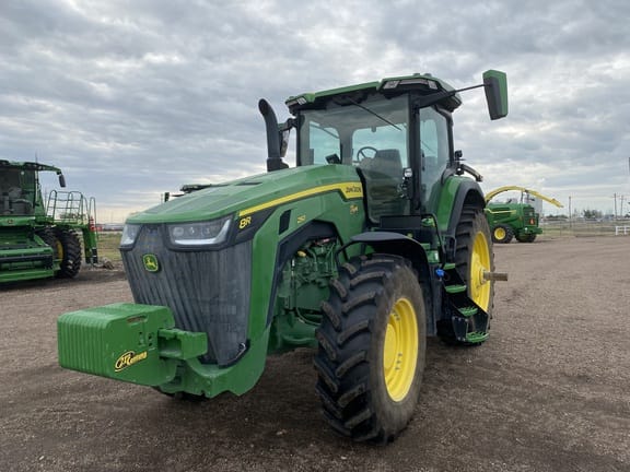 2024 John Deere 8R 250 Equipment Image0