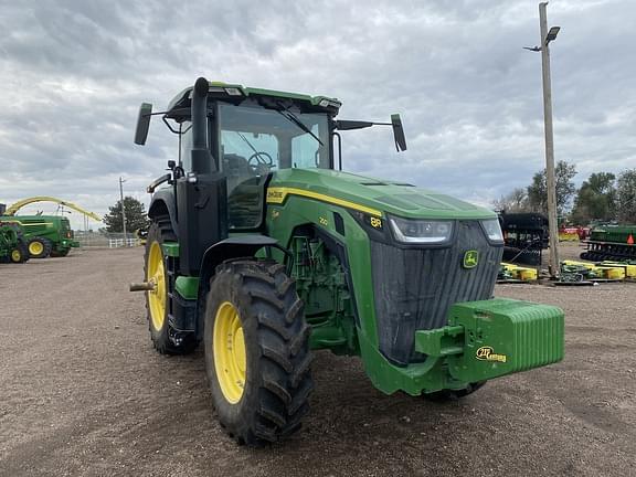 Image of John Deere 8R 250 equipment image 1