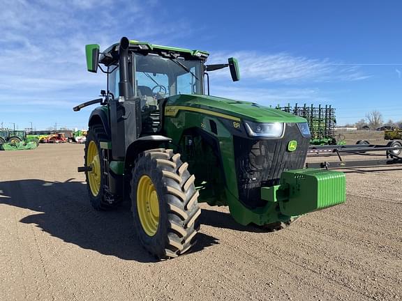 Image of John Deere 8R 250 equipment image 1