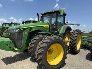 2024 John Deere 8R 250 Image