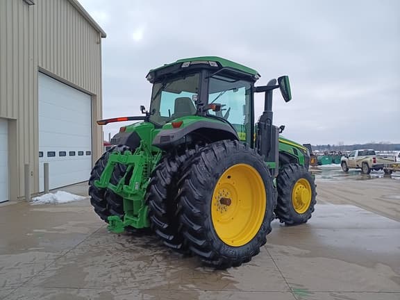 Image of John Deere 8R 250 equipment image 2