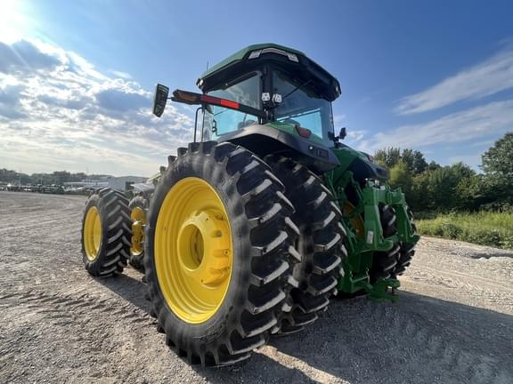 Image of John Deere 8R 250 equipment image 3