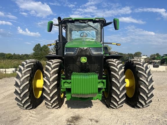 Image of John Deere 8R 250 equipment image 1