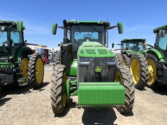 Image of John Deere 8R 250 equipment image 2