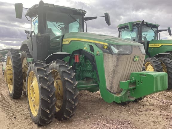 Image of John Deere 8R 250 Primary image