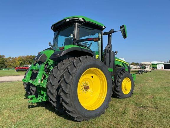 Image of John Deere 8R 250 equipment image 4