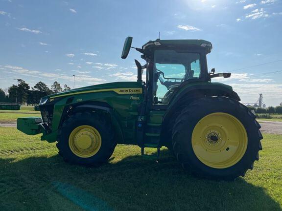 Image of John Deere 8R 250 equipment image 1