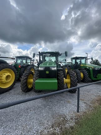 Image of John Deere 8R 250 equipment image 1