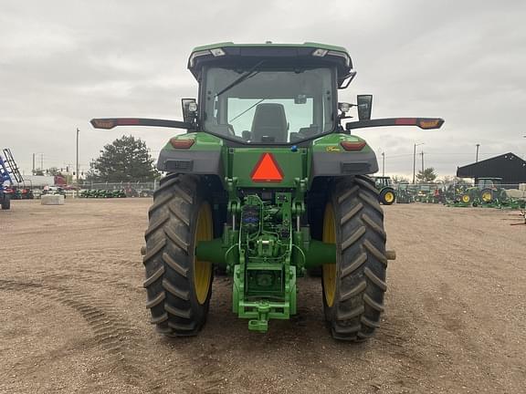 Image of John Deere 8R 250 equipment image 4