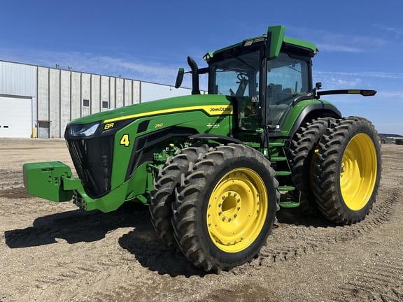 2024 John Deere 8R 250 Equipment Image0