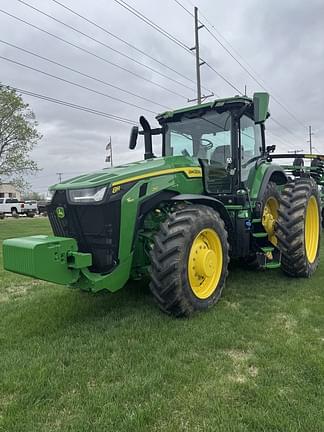 Image of John Deere 8R 250 equipment image 1