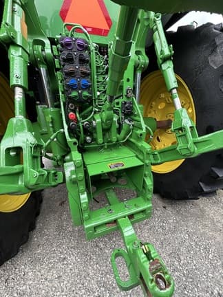 Image of John Deere 8R 250 equipment image 4
