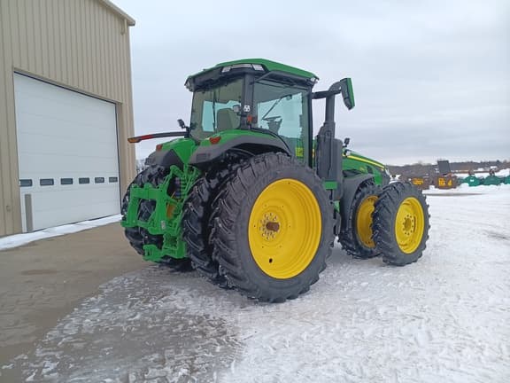 Image of John Deere 8R 250 equipment image 2