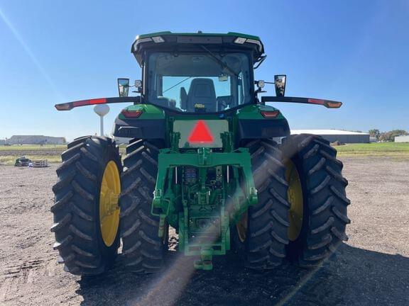 Image of John Deere 8R 250 equipment image 2
