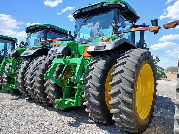 Image of John Deere 8R 250 equipment image 3