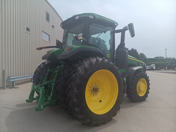 Image of John Deere 8R 250 equipment image 4