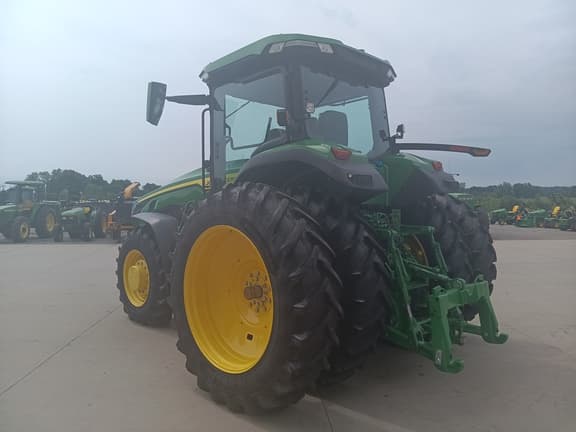 Image of John Deere 8R 250 equipment image 4