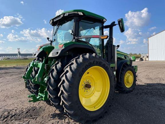 Image of John Deere 8R 250 equipment image 4