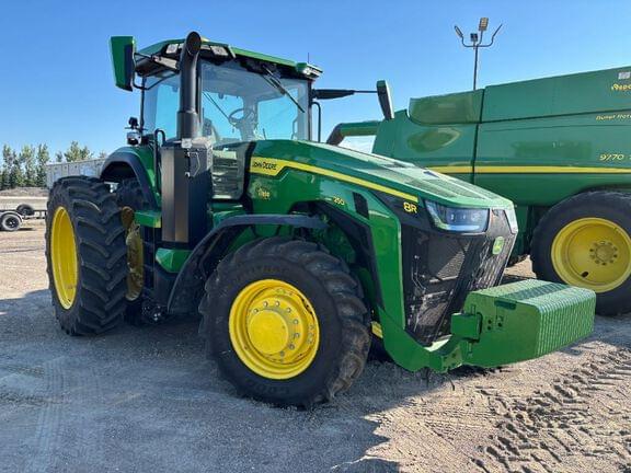 Image of John Deere 8R 250 Primary image