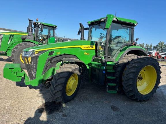 Image of John Deere 8R 250 equipment image 3