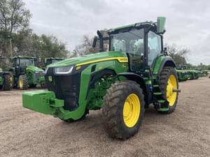 2024 John Deere 8R 250 Image