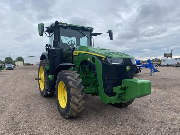 Image of John Deere 8R 250 equipment image 2
