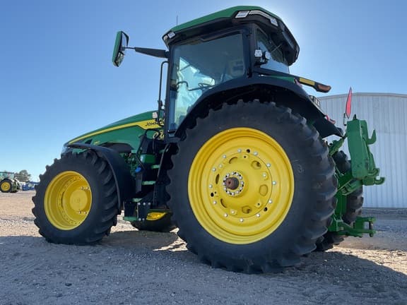 Image of John Deere 8R 250 equipment image 1