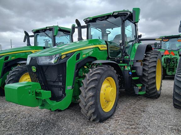 Image of John Deere 8R 250 Primary image