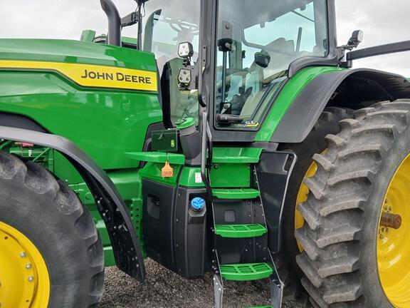 Image of John Deere 8R 250 equipment image 4
