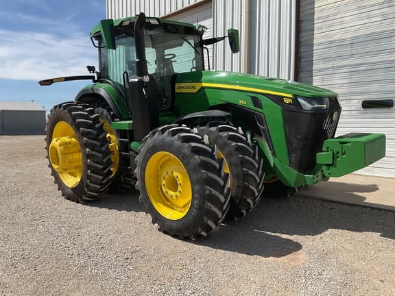 Image of John Deere 8R 250 equipment image 4