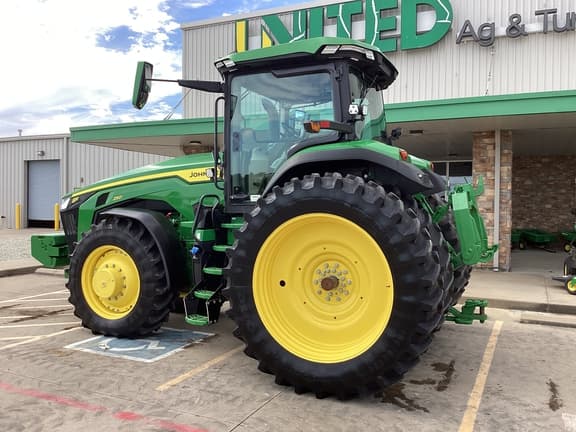 Image of John Deere 8R 250 equipment image 3