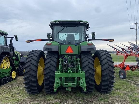 Image of John Deere 8R 250 equipment image 2